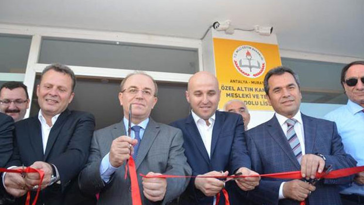 Antalyada havacılık okulu açıldı