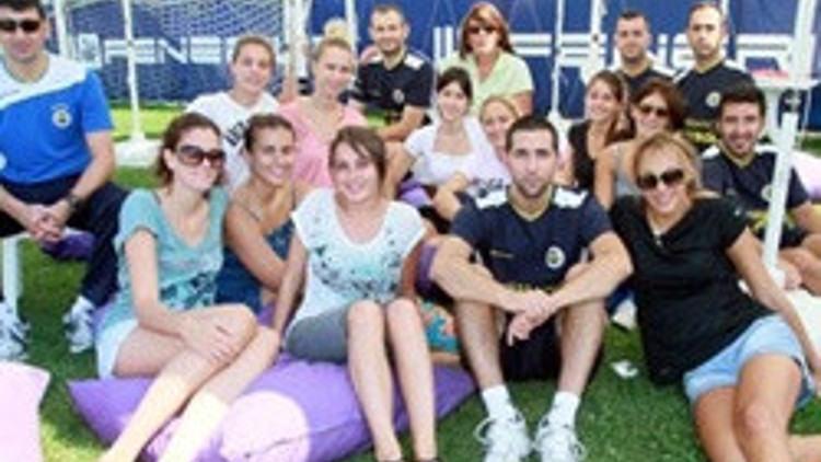 F.Bahçenin kızları bir arada