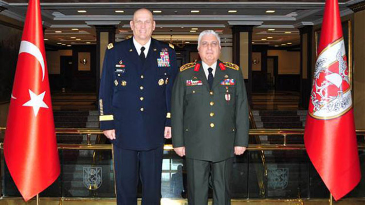 Çuvalcı general sessiz sedasız geldi, Org. Özelle görüştü