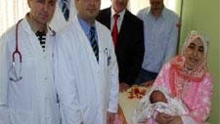 12 kez düşükten sonra bebek sevinci