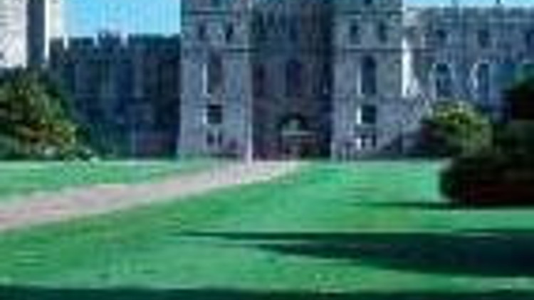 Windsor kalesine mescit