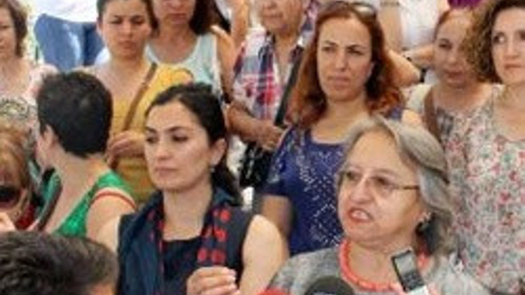 Peygambere hakaret davası ertelenen Arın: Ne şiş yansın ne kebab kararı