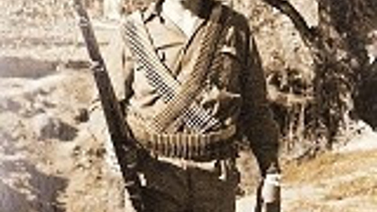 Kıbrıs’ta esir düştüm Yunanistan dönüş paramı bile ödemedi