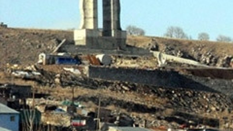 İnsanlık Anıtı yıkılacak İnsanlık Anıtı yıkılacak
