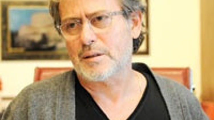 Tesadüfen hayattayım Tesadüfen hayattayım