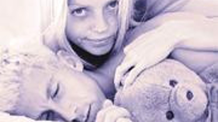 Dikni professional tarzda soradi Porno aktrisa Larisa Belogurova