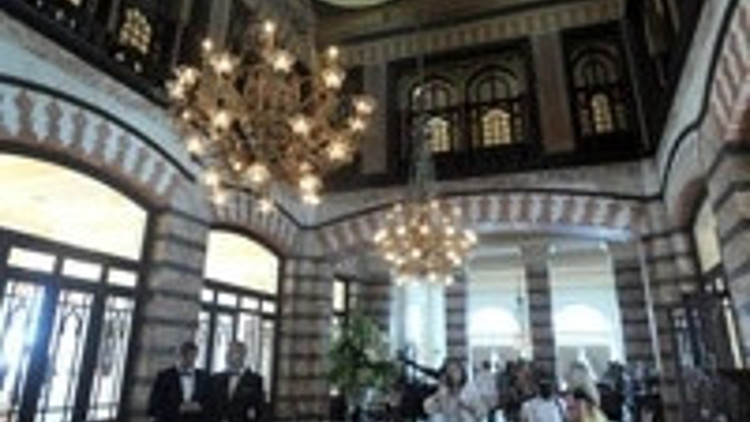 Pera Palace yeniden hizmete girecek