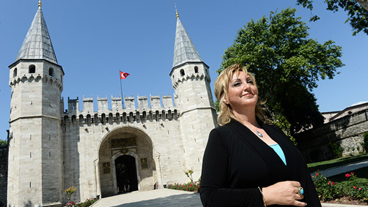 Padişahlar tarihi mücevherlerden sorulur Padişahlar tarihi mücevherlerden sorulur