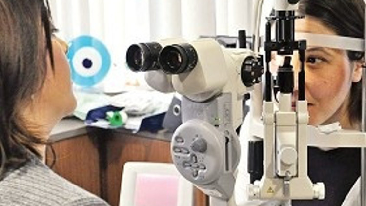 20 yıl göz tedavisi gördü asıl sorun beyninde çıktı