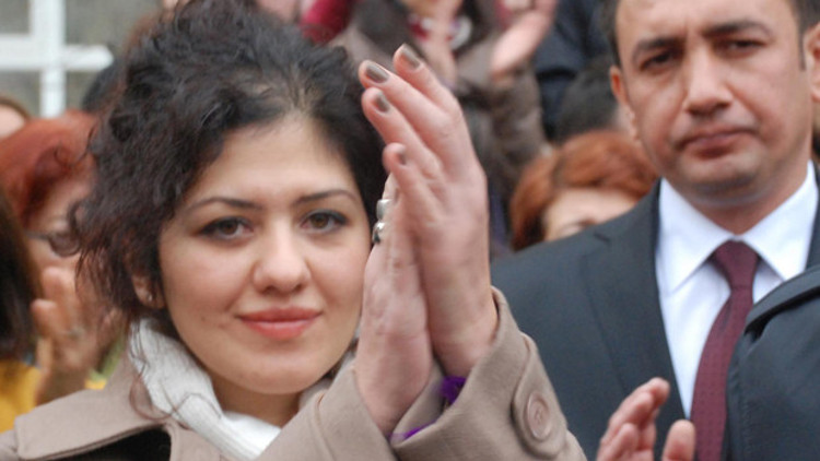 Akademisyene Erdoğana hakaretten 11 ay hapis