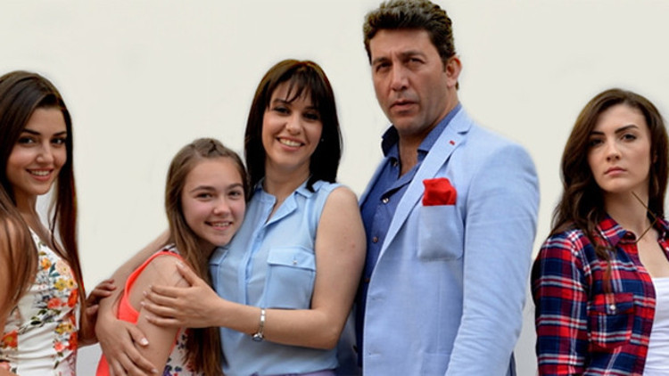 Güneş’in Kızları dizisinde yeni oyuncu, Güneş’in Kızları yeni bölümde neler olacak (Saat kaçta, hangi kanalda) FRAGMAN İZLE Güneş’in Kızları dizisinde yeni oyuncu, Güneş’in Kızları yeni bölümde neler olacak (Saat kaçta, hangi kanalda) FRAGMAN İZLE