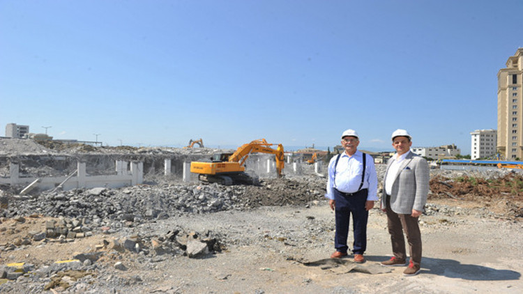DKY inşaat, Praktiker arazisinin dönüşümüne başladı