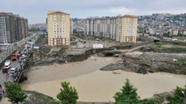 Irmak kenarına Fransız balkonu