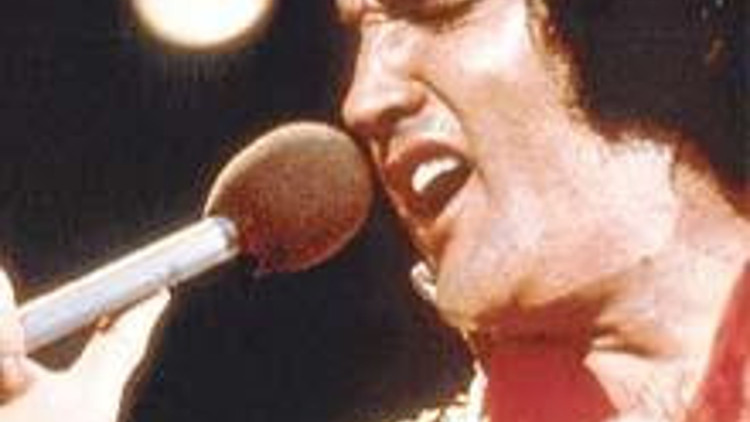 Dünyanın en çok kazanan ölülerinin paralarını kim yiyor