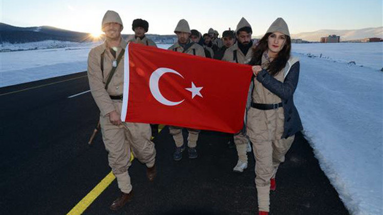 Sarıkamış şehitleri için “saygı nöbeti” başladı