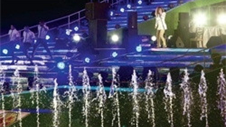 J-Lo ve Sandal’a insan hakları tepkisi