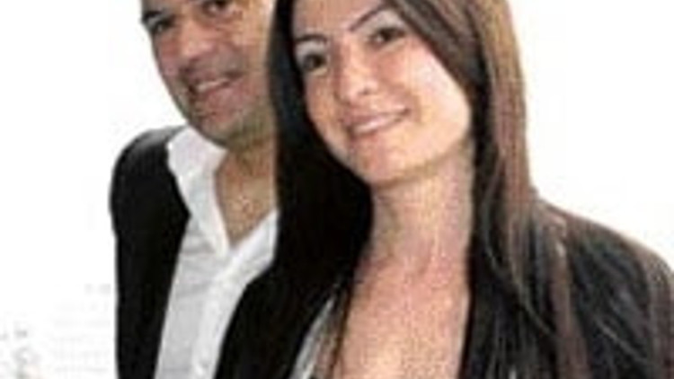 Nişanlısı AKPde kendisi CHPde Nişanlısı AKPde kendisi CHPde