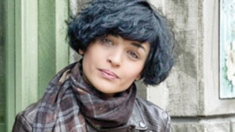 Ona va ogil porno onlayn tomosha qiling Dik ustida ulkan ilova bilan lanet