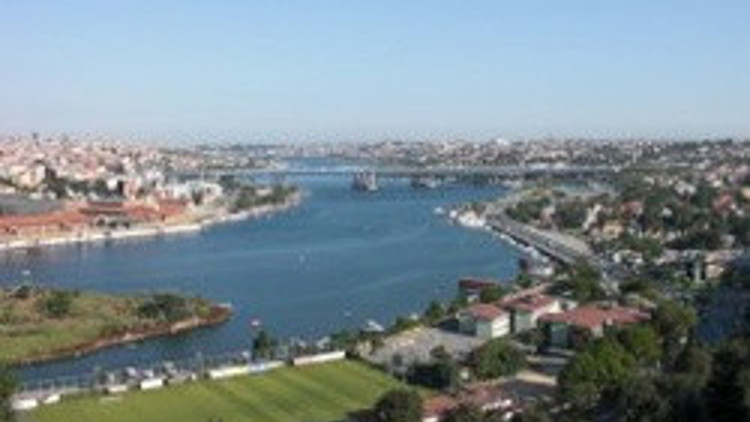 Haliç Tersanesine yat limanı tartışması