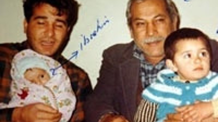 Adanada mezar ev