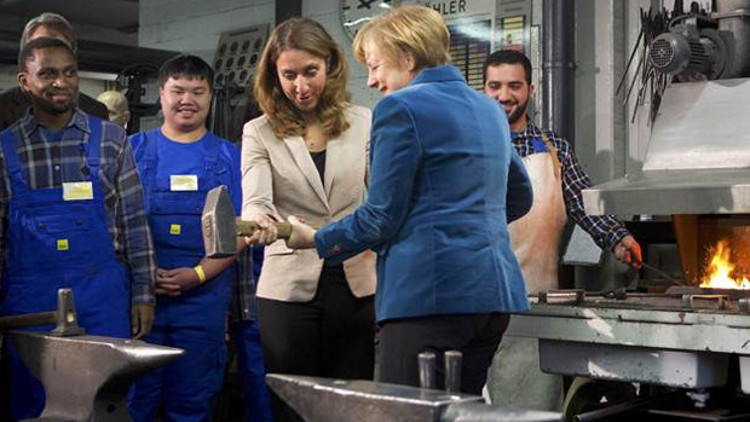 Merkelden meslek eğitimi vurgusu