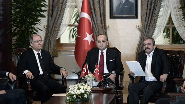 10 madde diyor ki