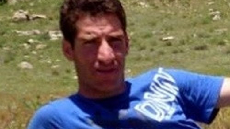PKK, 8 öğretmen 1 korucu kaçırdı PKK, 8 öğretmen 1 korucu kaçırdı