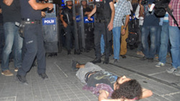 “Diren ODTÜ Taksim seninle” “Diren ODTÜ Taksim seninle”