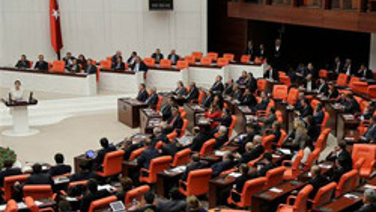 Türbanlı oturuma damga vuran konuşmalar