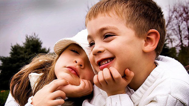 Çocukların aşkı keşfetmesine izin verin Çocukların aşkı keşfetmesine izin verin