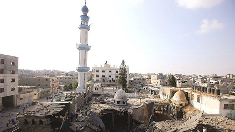 Gazzede ambulansa bile ateş açıyorlar