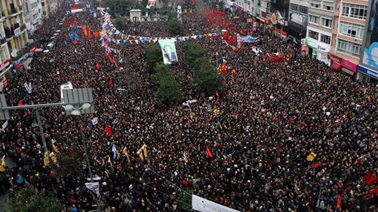 Beş buçuk saatte uğurlandı