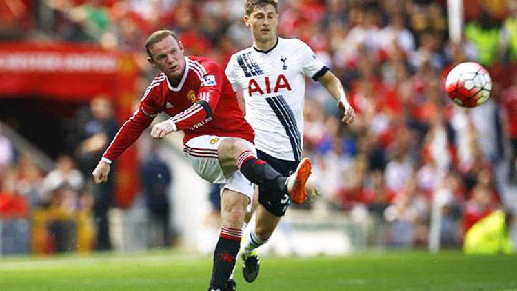 Premier Ligde perdeyi Manchester United açtı