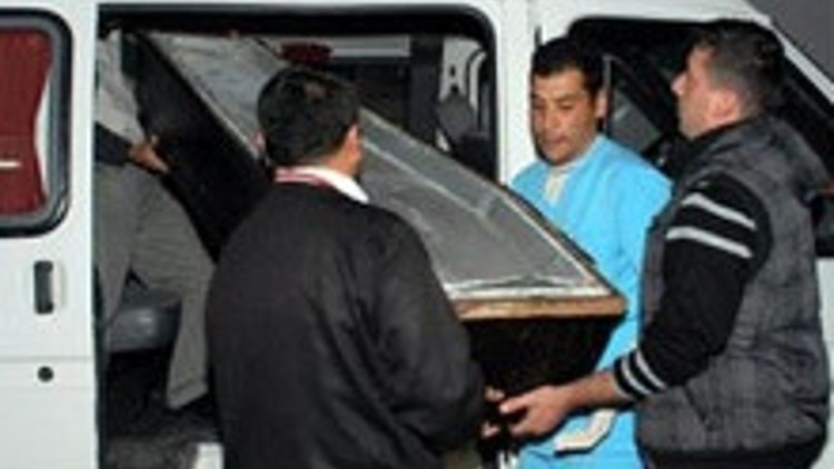 Boğazına kılçık kaçtı, öldü Boğazına kılçık kaçtı, öldü