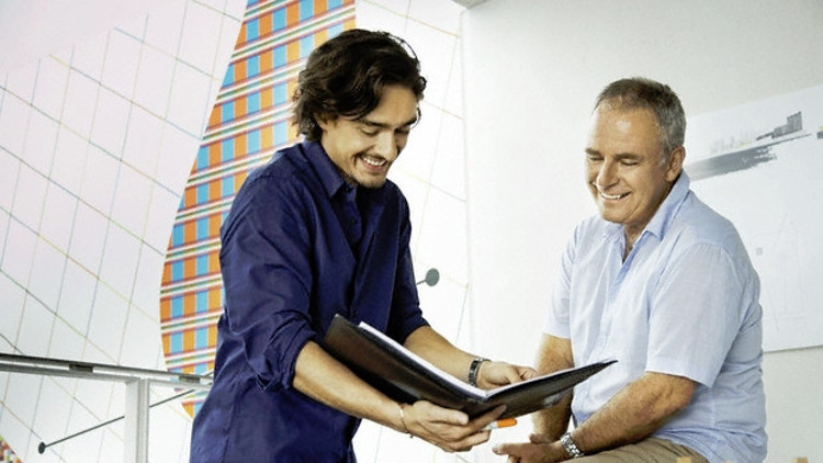 Yağcılık yapan çalışanlar takdir ediliyor