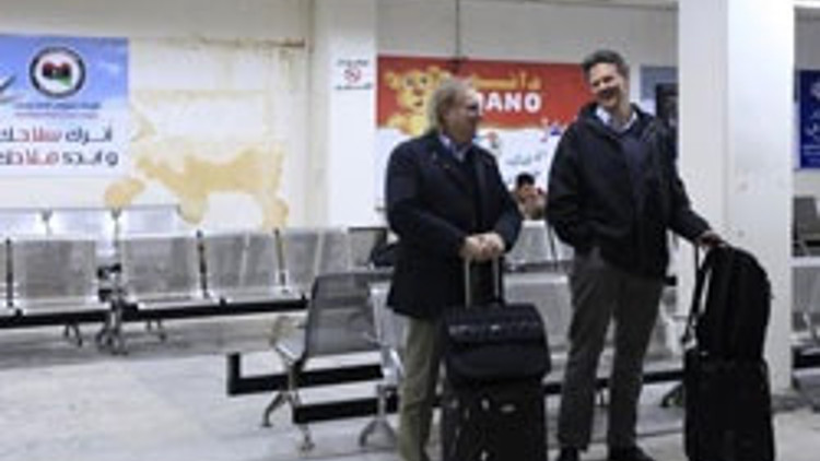 Bingaziyi derhal terk edin