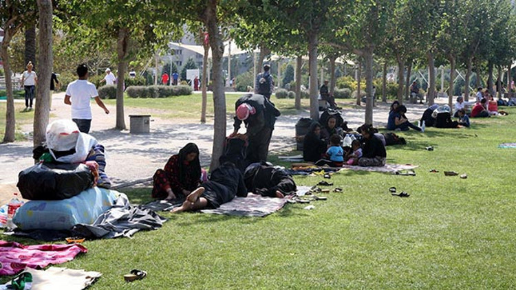 İzmir’de 7 bin Suriyeli sokakta yaşıyor İzmir’de 7 bin Suriyeli sokakta yaşıyor