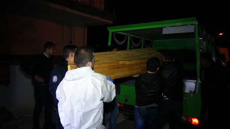 16 yaşındaki çocuk annesini öldürdü