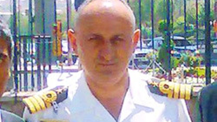 Gizli tanık, Çiçeke yeşil üniforma giydirdi Gizli tanık, Çiçeke yeşil üniforma giydirdi