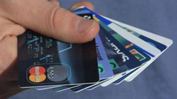 Bankalar ne kadar kart ücreti alıyor