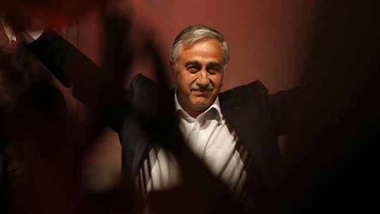 KKTCde yeni cumhurbaşkanı Mustafa Akıncı oldu KKTCde yeni cumhurbaşkanı Mustafa Akıncı oldu