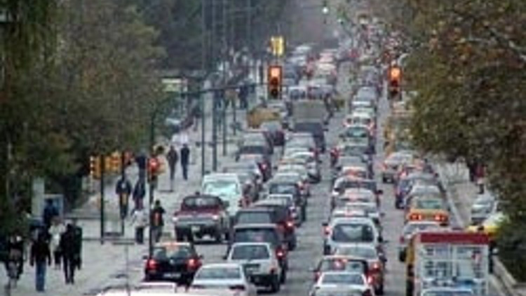 Dikkat Yarın İstanbulda trafik felç