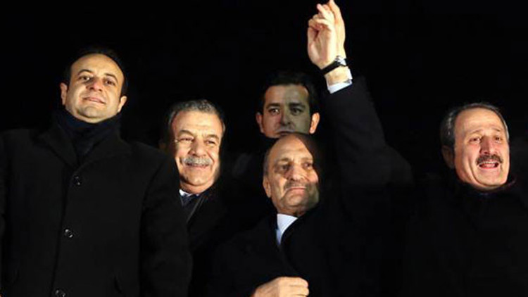 4 eski bakandan dilekçe hamlesi