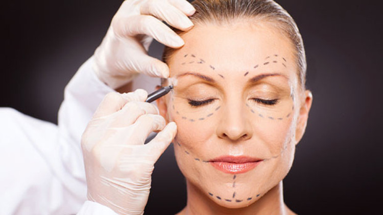 Yüz germe ameliyatı riskleri