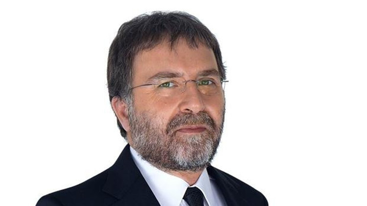 Hürriyet yazarı Ahmet Hakan evinin önünde saldırıya uğradı