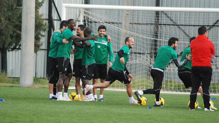 Akhisar Belediyespor-Osmanlıspor maçı saat kaçta Hangi kanalda yayınlanacak Akhisar Belediyespor-Osmanlıspor maçı saat kaçta Hangi kanalda yayınlanacak