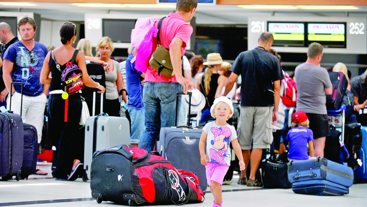 Rus bakanın, ‘Türkiye’ye gitmeyin’ çağrısı turizmcileri şok etti Rus bakanın, ‘Türkiye’ye gitmeyin’ çağrısı turizmcileri şok etti