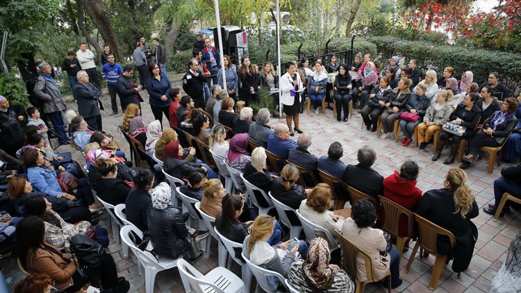 Kadın forumunda erkekler de konuştu