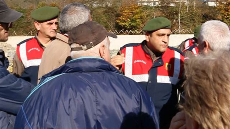 Arhavide HES tepkisi sürüyor