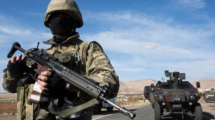 Mardin’de PKK’dan bombalı saldırı: Bir uzman çavuş şehit, beş asker, üç sivil yaralı